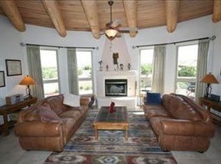 19 Quedo Rd, Santa Fe, NM 87508