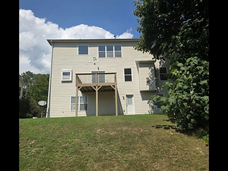 2nd image of 1402 Preserve Park Dr