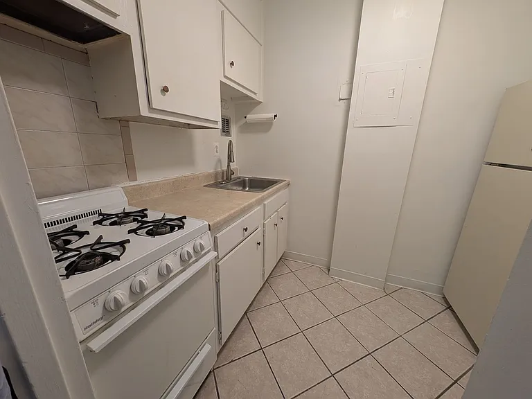 1111 Arlington Blvd #429 — Photo 8