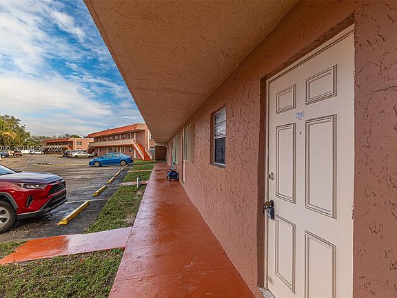 3rd image of 7830 NW 33rd St APT 504