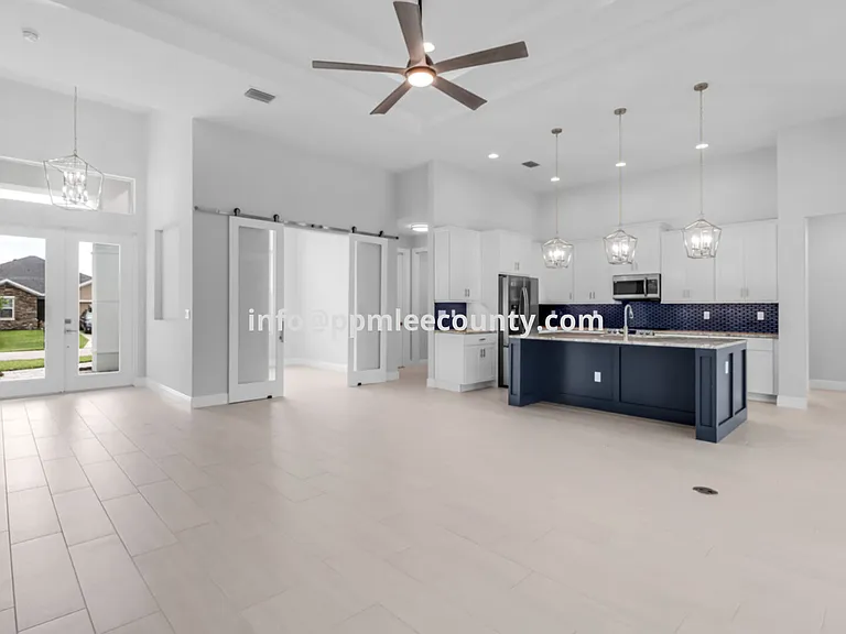 3818 SW 17th Ave — Photo 12