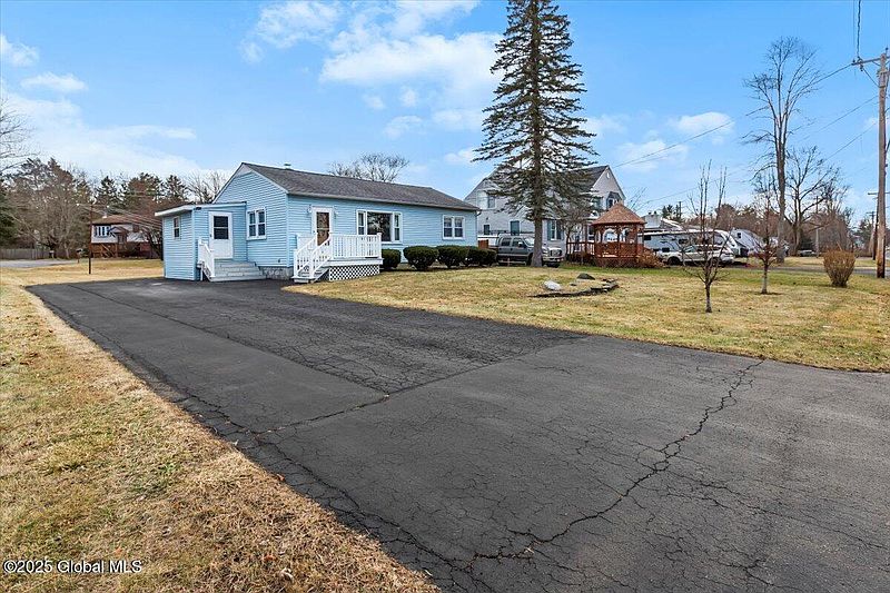 3rd image of 47 Phillips Road