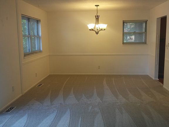 5th image of 10129 W 96th Ter