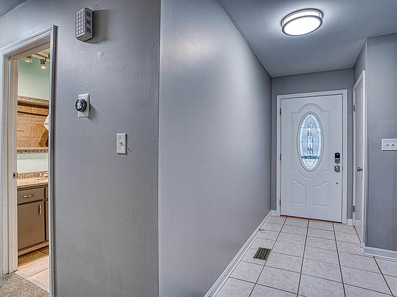 4th image of 4513 Pine Dr