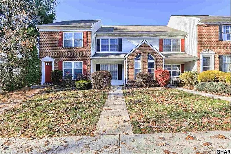 1st image of 2140 Saint Clair Ct