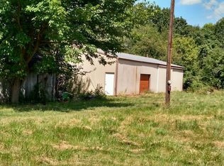 19770 N Harmony Ln, Mount Vernon, IL