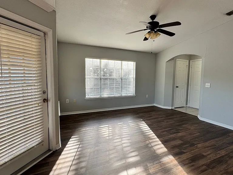 10961 Burnt Mill Rd #438 — Photo 5