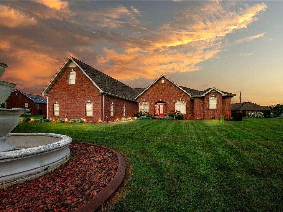 1st image of 46 Wildwood Dr