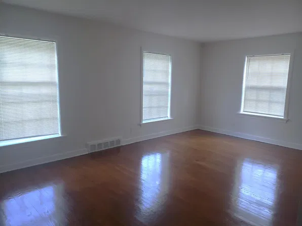 3911 Lucas And Hunt Rd #1S, Saint Louis, MO 63121