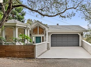 6845 Oakwood Dr, Oakland, CA