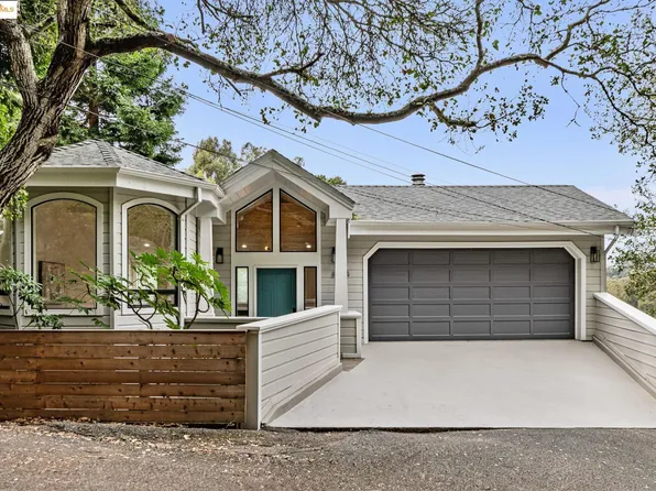 6845 Oakwood Dr, Oakland, CA 94611