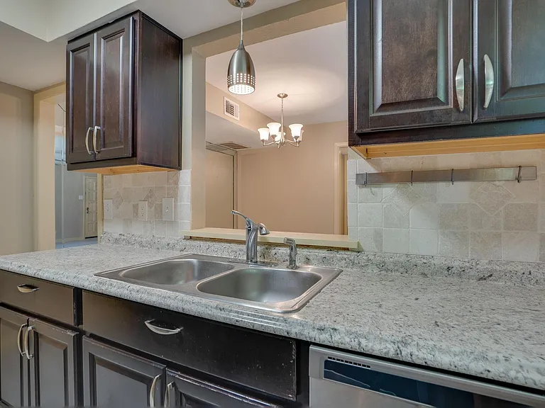 2809 Lineville Dr #105 — Photo 9