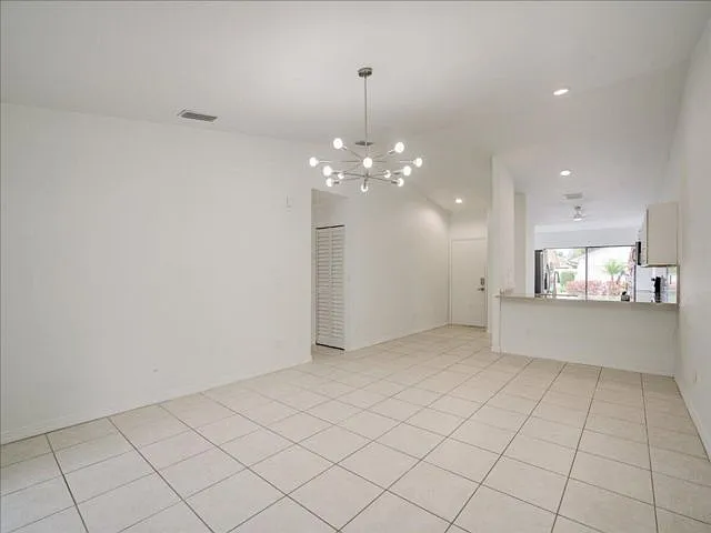 3 Fawlkland Cir — Photo 7