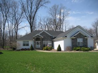 8374 N Boyden Rd, Sagamore Hills, OH 44067