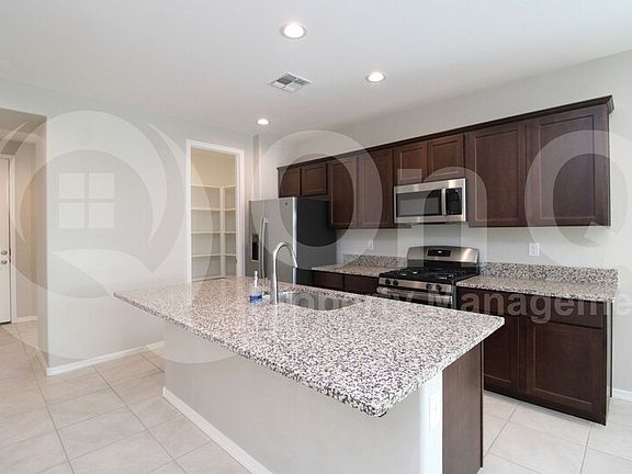 3rd image of 18029 W Elizabeth Ave