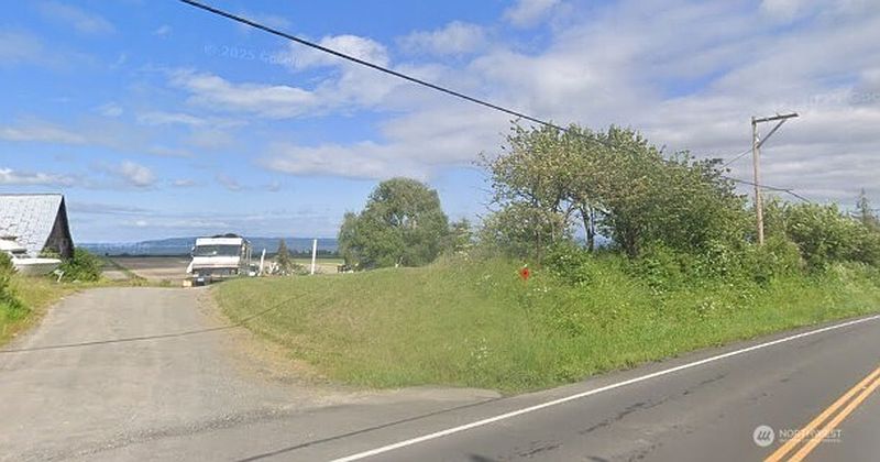 4th image of 30320 Pioneer Highway