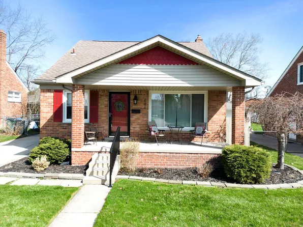 684 Phillips Ave, Clawson, MI 48017