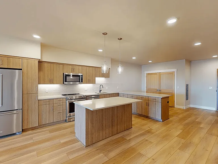 3750 SW Badger Ave #204 — Photo 11