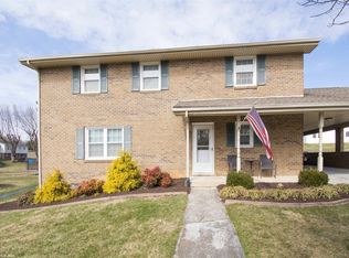 1307 Hopkins Dr, Pulaski, VA 24301