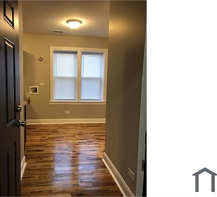 2nd image of 3148 W Franklin Blvd #3S