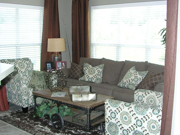 Breakfast/Sunroom