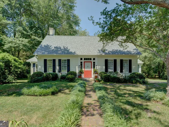 1005 Asbury St, Oxford, GA 30054