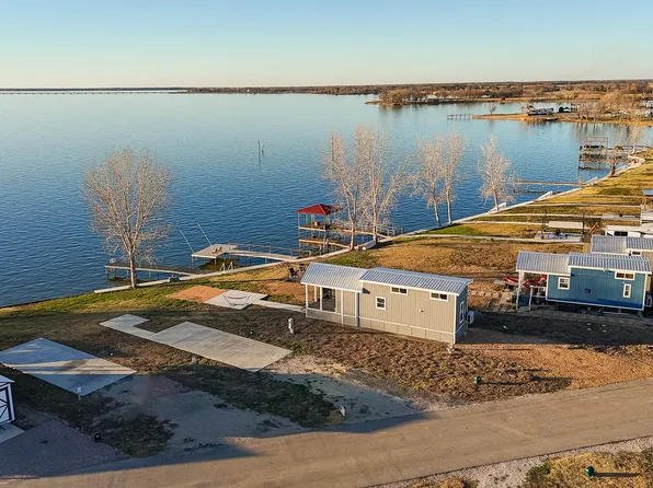 6422 Peninsula Rd, Kerens, TX 75144