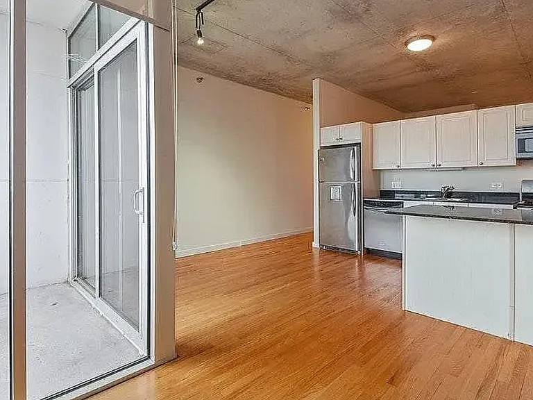 1720 S Michigan Ave #2305 — Photo 2