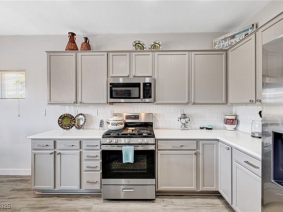 4th image of 5220 Melbourne Ridge Ct
