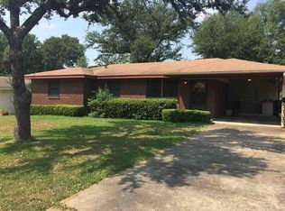 1411 Columbia Dr, Longview, TX 75601