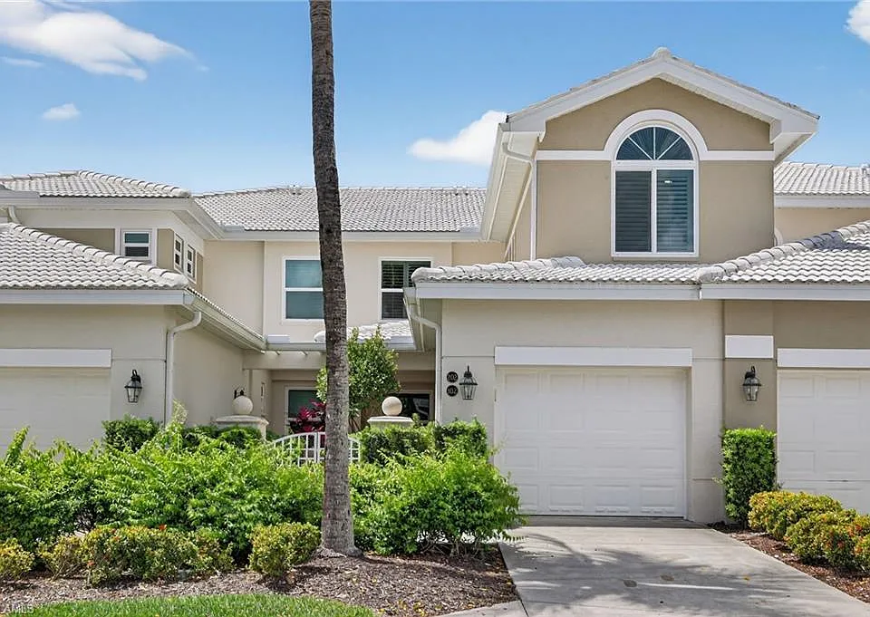 4655 Hawks Nest Way #202