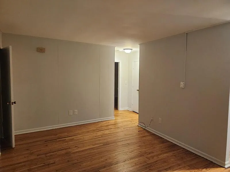 25 Alexander Dr #33