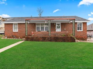 1308 E McKinley Ave, Sapulpa, OK 74066