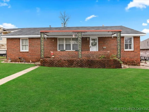 1308 E McKinley Ave, Sapulpa, OK 74066