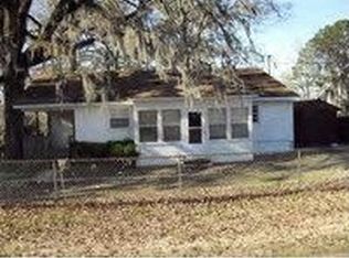 429 Pardee Rd, Campti, LA 71411