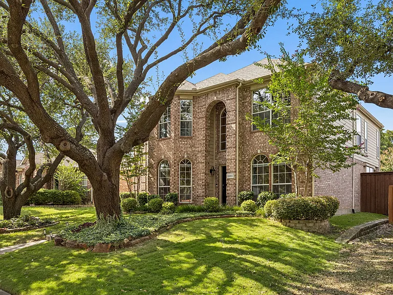11002 Brandenberg Dr — Photo 2