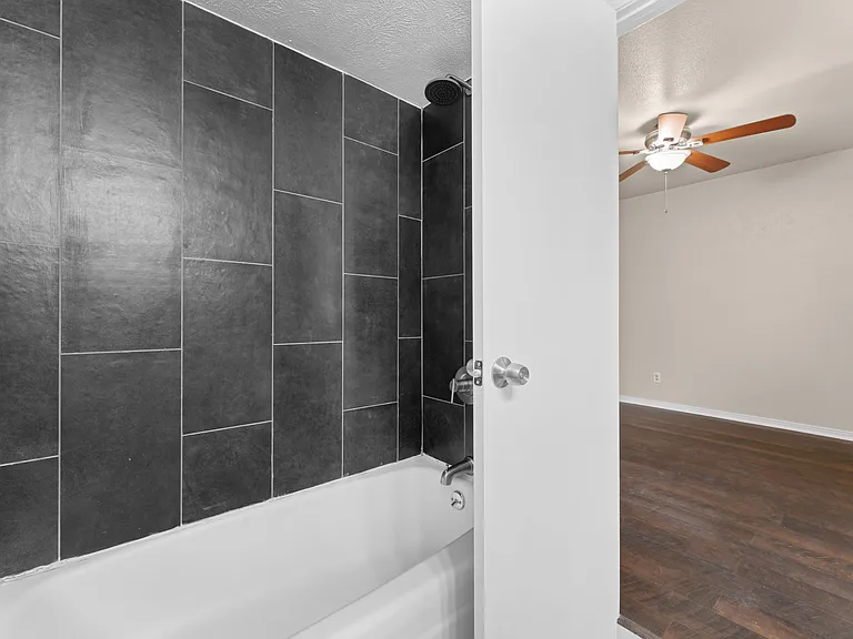 1224 Holt Ave — Photo 10