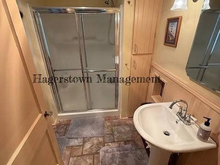 7500 Mountain Laurel Rd — Photo 17