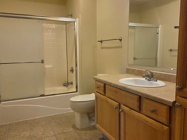 512 Darby Dr #205 — Photo 7