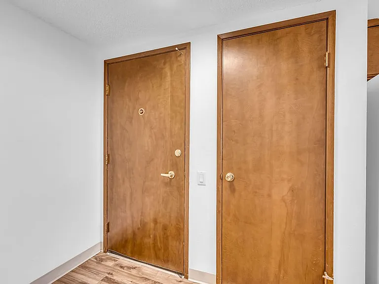Kingcity Apartments — Photo 124