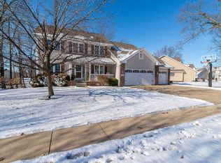 7021 Doubletree Rd NE, Cedar Rapids, IA 52402