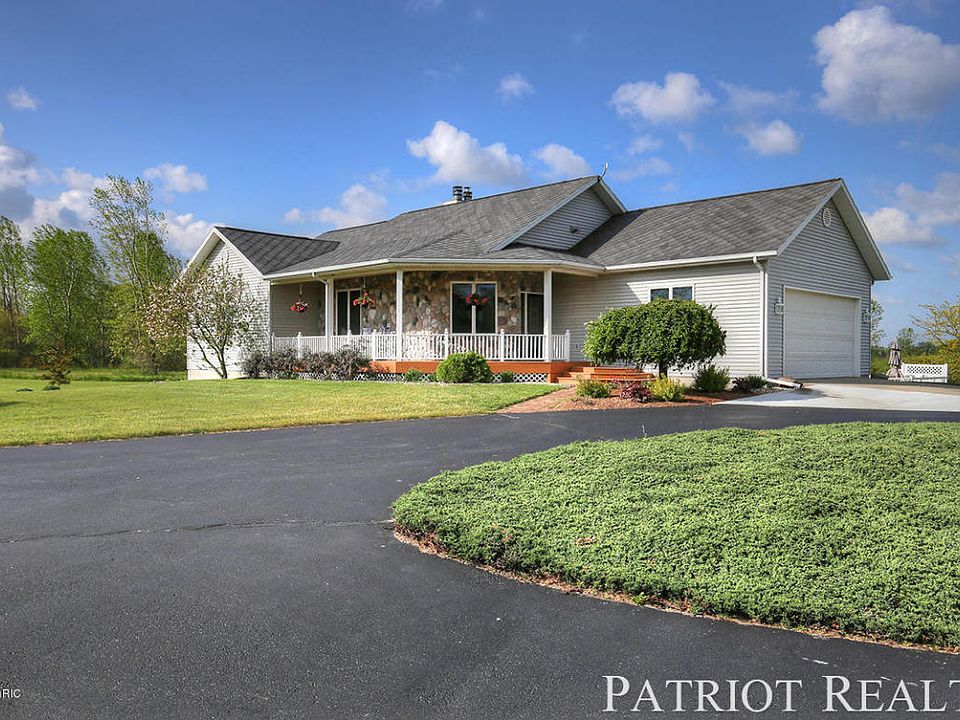 1st image of 21689 Centennial Dr