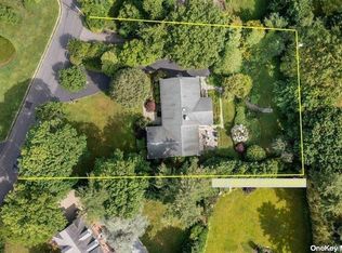 155 Bayview Rd, Manhasset, NY 11030