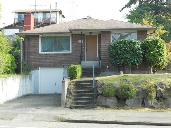 2nd image of 4826 15th Ave S