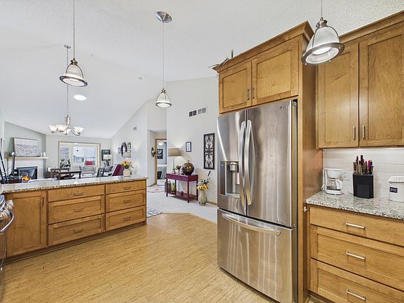 5th image of 6534 Brook Ln