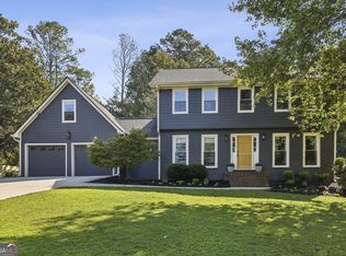 3020 Mountain Trce, Roswell, GA 30075