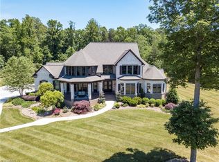 2755 Wellsprings Dr, Pfafftown, NC 27040