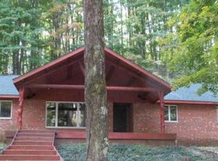 12743 Brownell Rd, Beulah, MI 49617