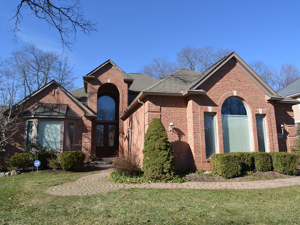 1st image of 29463 Crawford Ct