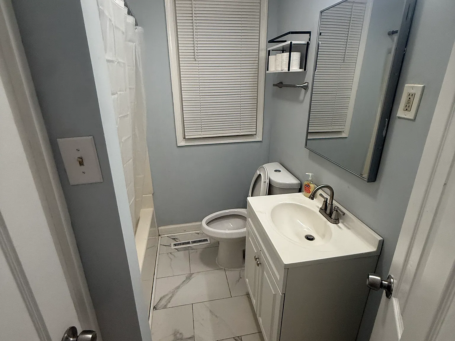142 Kinsley Rd — Photo 3